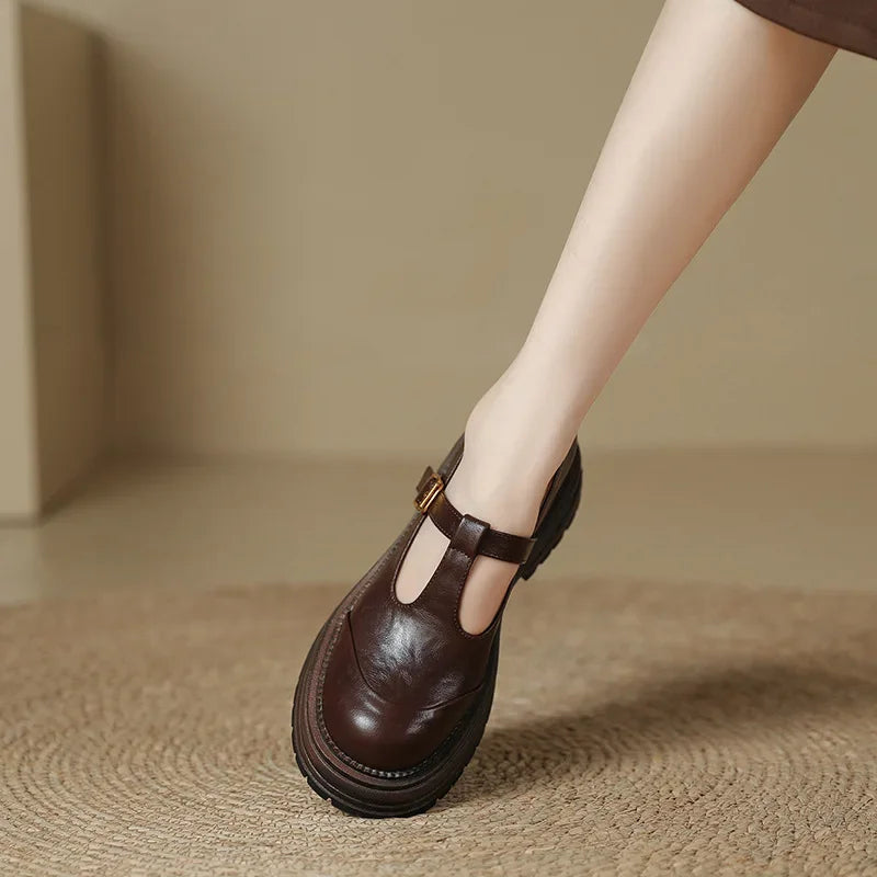 Mary Janes - Ponadczasowe Eleganckie Buty