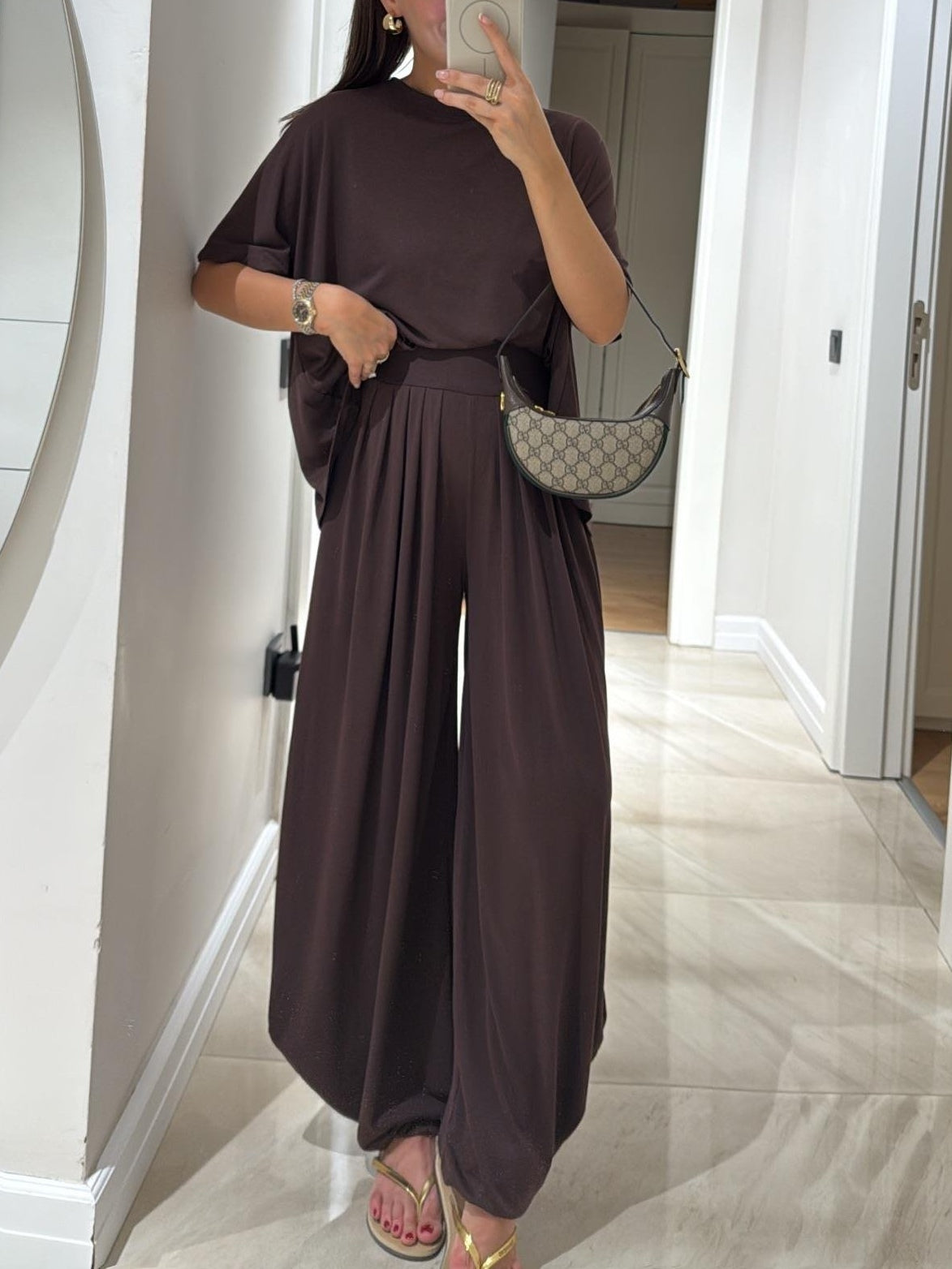 Modiva | Conjunto gris claro: Top casual y pantalones anchos