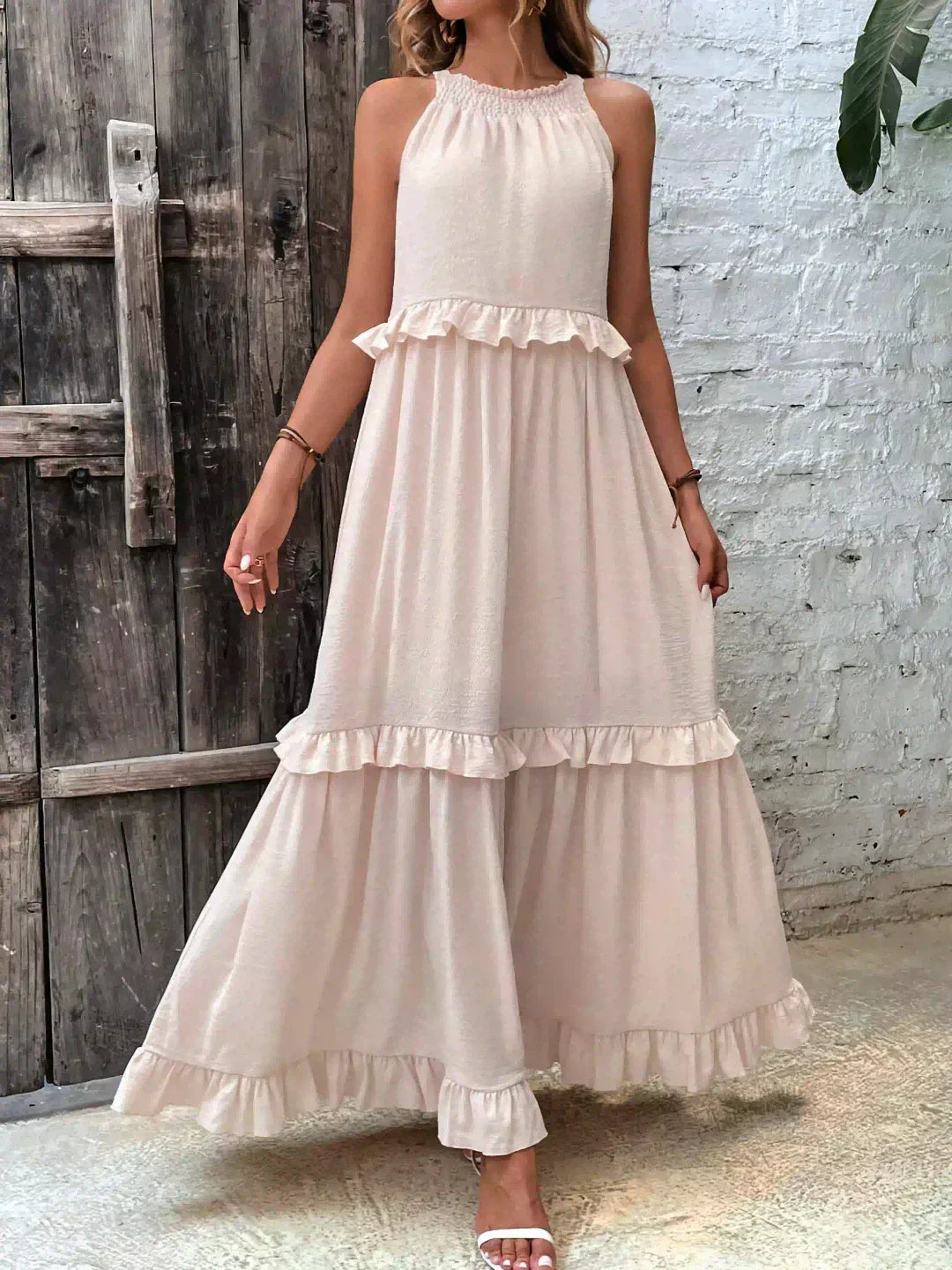 ANETA | Elegancka sukienka bez rękawów z falbankami